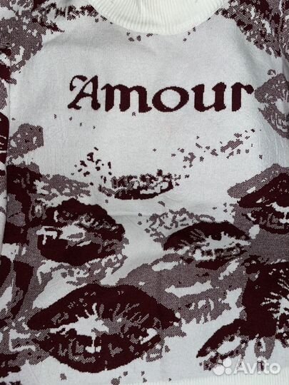 Свитер женский