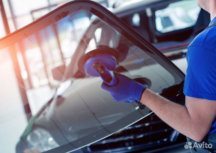 Лобовое стекло на Мазда 323 1994-1998 года