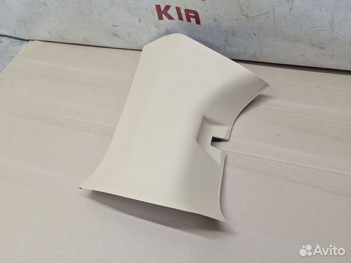 Накладка задней правой стойки Hyundai h1