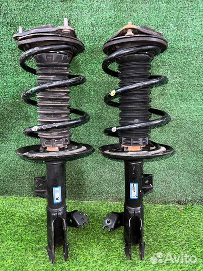 Стойка пара передняя Toyota Rav4 mxaa54 2020