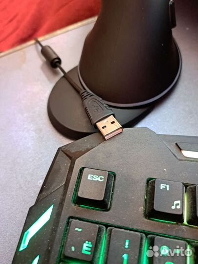 Компьютерная мышь вертикальная