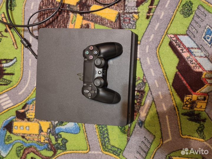 Игровая приставка ps4 бу