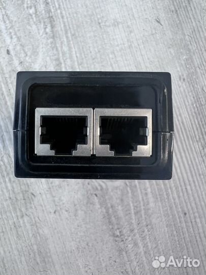 PoE инжектор ubiquiti PoE-24-24w