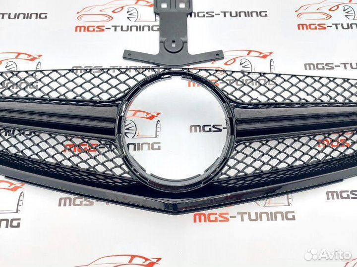 Решетка для оригинала C63 AMG Mercedes w204 11-15