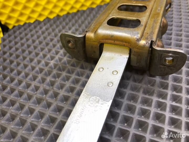 Ограничитель двери задний правый Mercedes-Benz