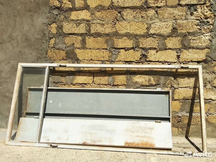 Дверь входная металлическая с рамой и стеклом