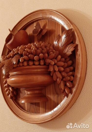 Панно из дерева