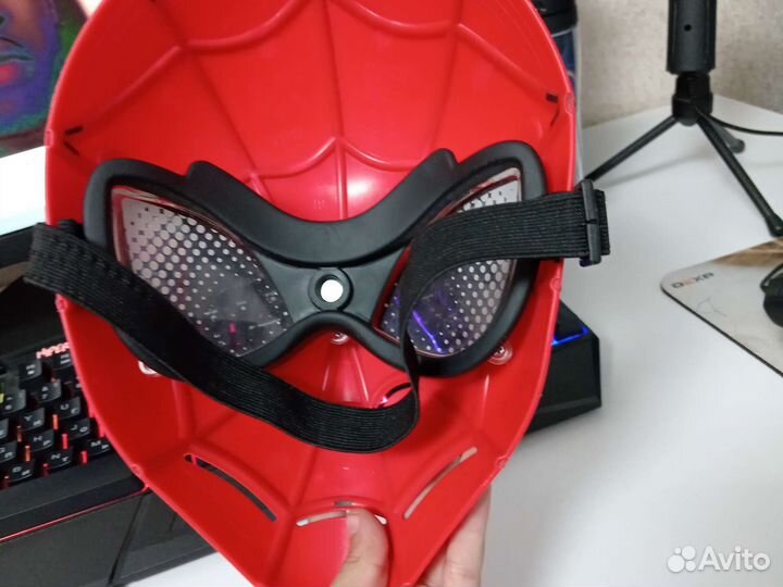 Маска Человека Паука