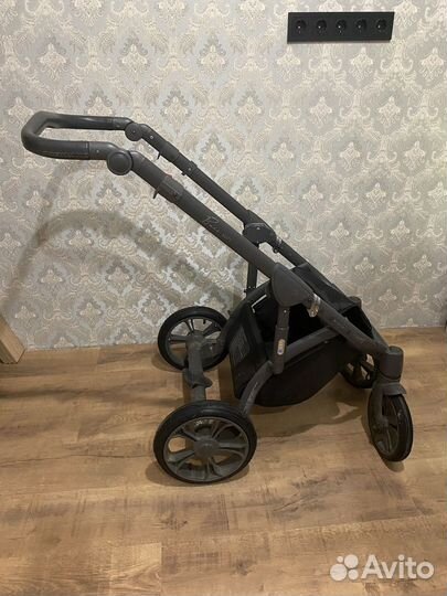 Коляска Roan Bass Soft 2в1