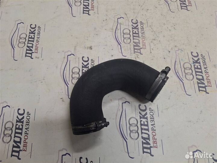 Патрубок интеркулера Audi Q7 2005