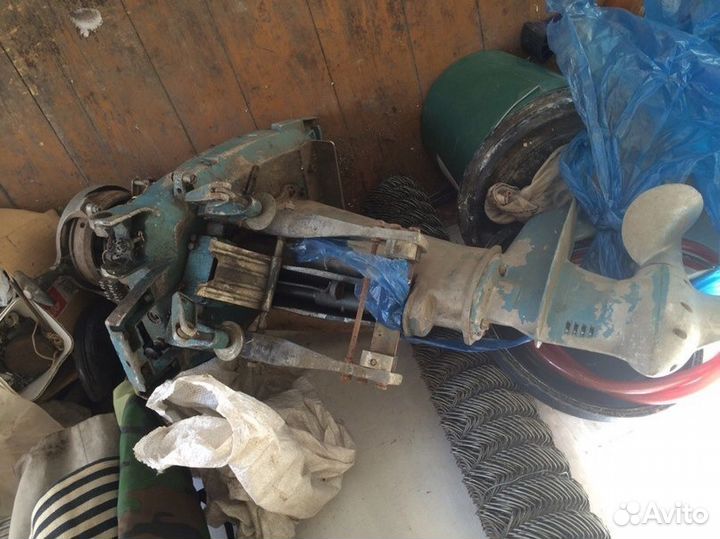 Продам мотор вихрь 30 для лодки на запчасти