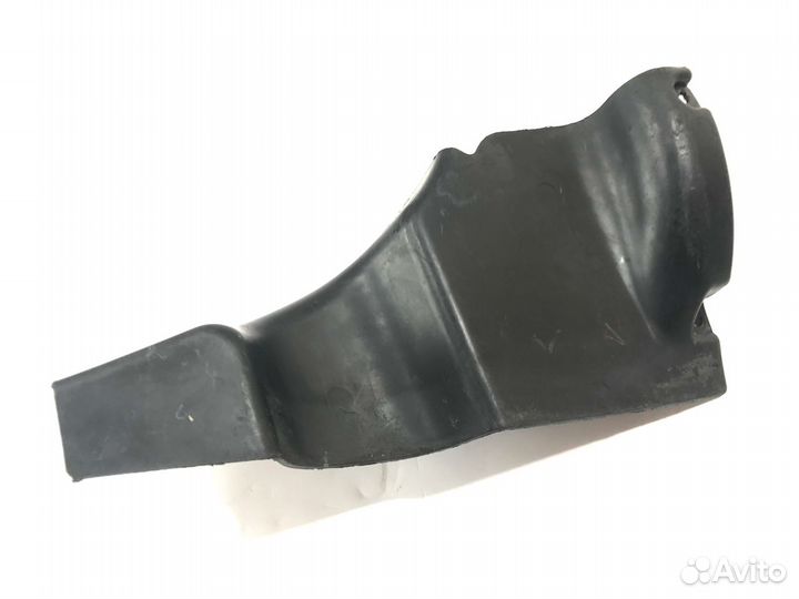 Пыльник левый Volkswagen Touareg