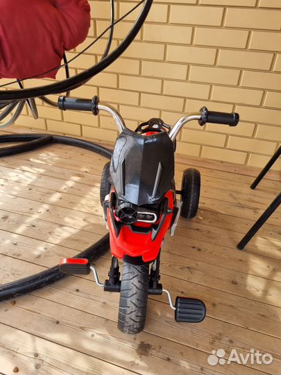 Детский велосипед bmw трехколесный