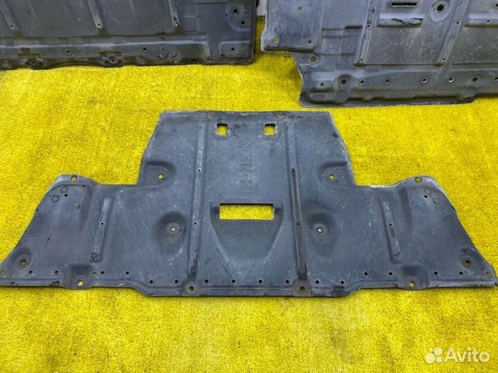 Защита днища Nissan Leaf AZE0 EM57 2016/Цвет Kh3 145252