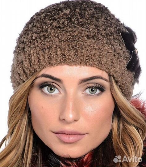 Шапка женская вязаная