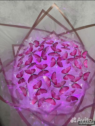 Букеты из бабочек светящиеся