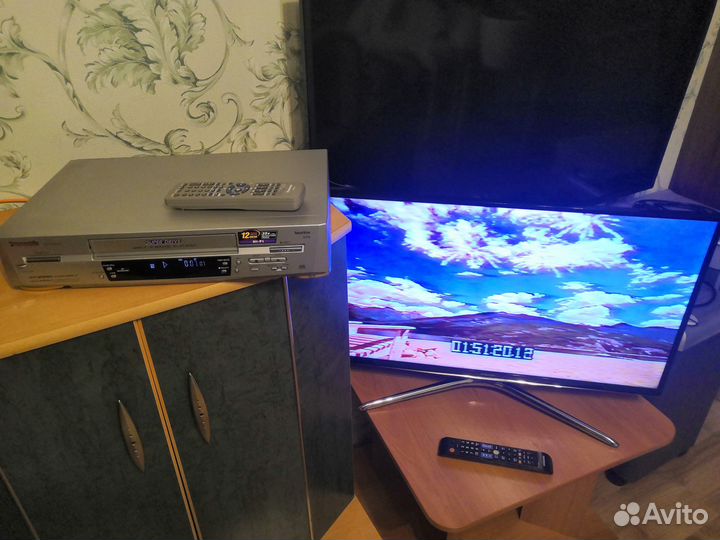 Видеомагнитофон Panasonic NV-FJ620EU