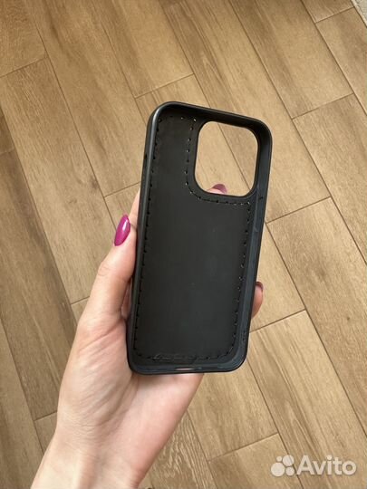 Чехол на iPhone 13 pro