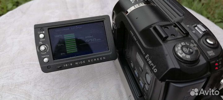 Видеокамера JVC GZ-MG575E
