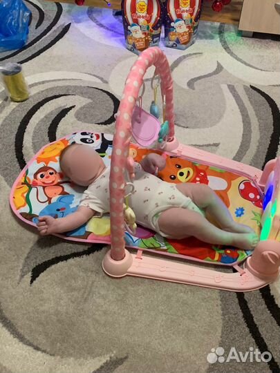 Развивающий коврик с пианино