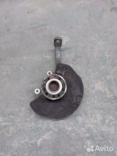 Кулак передний правый Mercedes W205 C-class