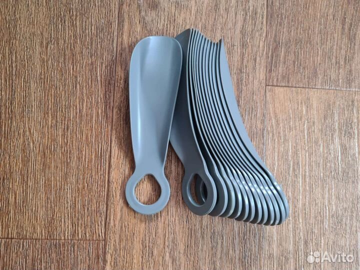 Дорожная пластиковая ложка для обуви