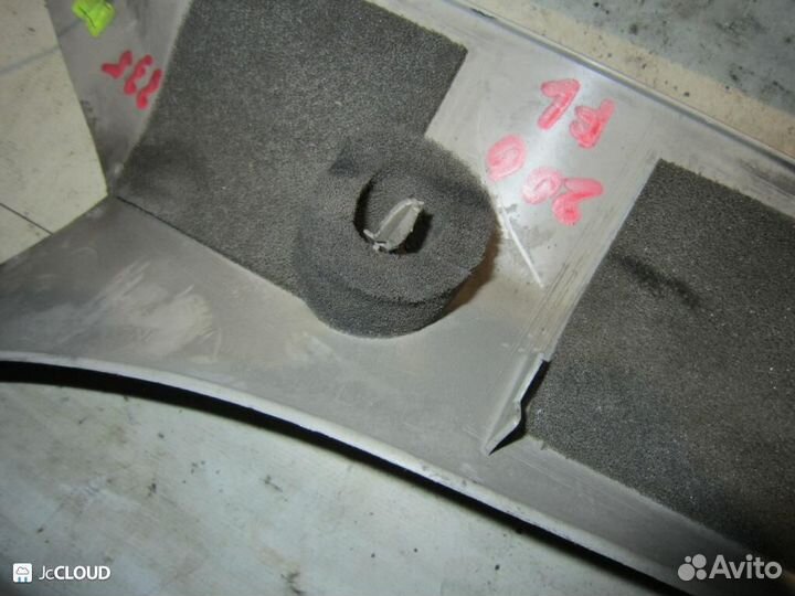 Накладка на стойку кузова на peugeot 206 sedan 2B