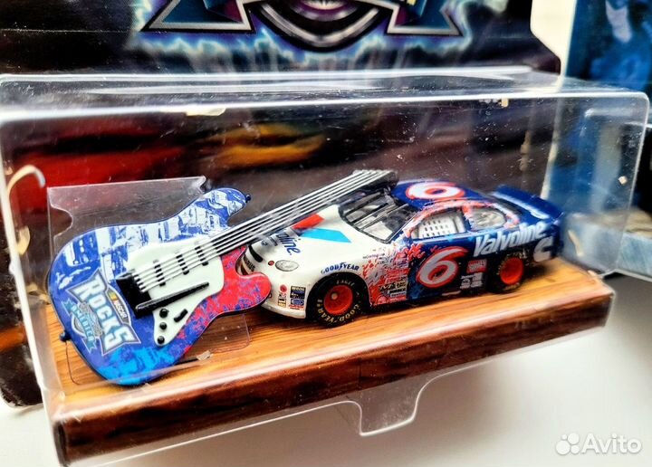 Hot Wheels Nascar Rocks & Pit Crew DE Luxe