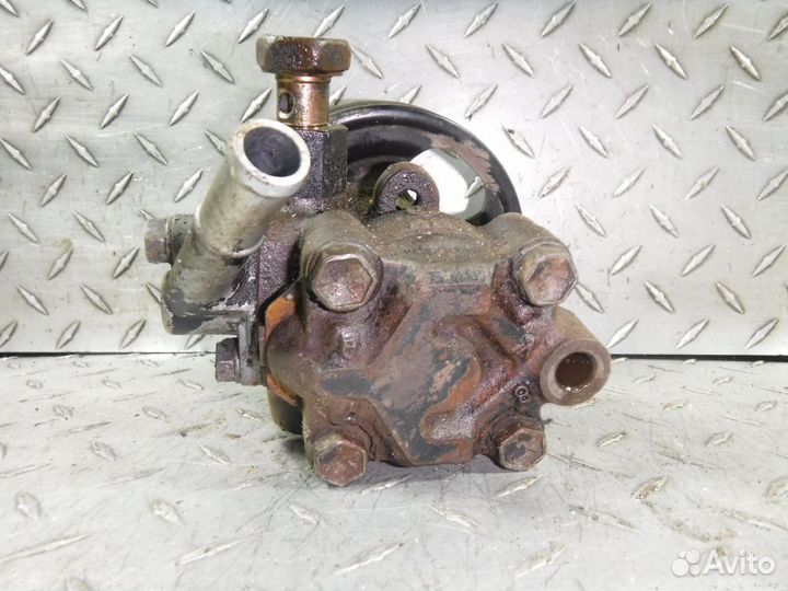 Насос гур Nissan Almera N15