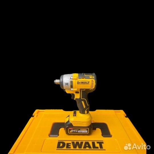 Набор 7 в 1 + 4 акб + 2 зу Dewalt арт:855