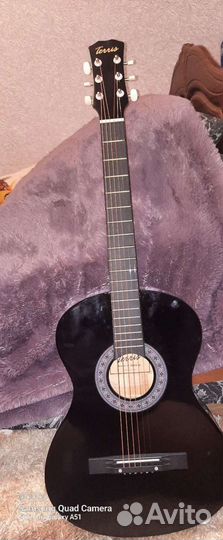 Акустическая гитара