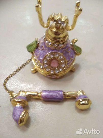 Статуэтка (шкатулка) из латуни 