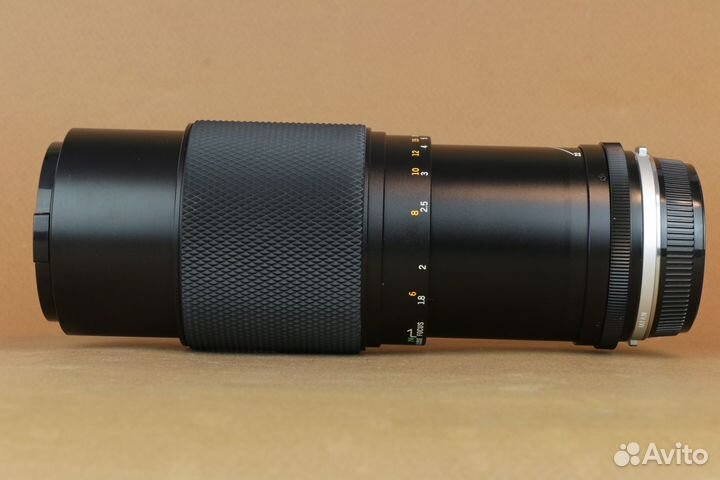 Olympus OM Zuiko 50-250mm f/5 (id-10588)