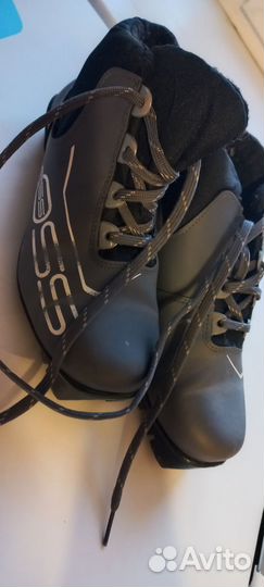 Лыжные ботинки