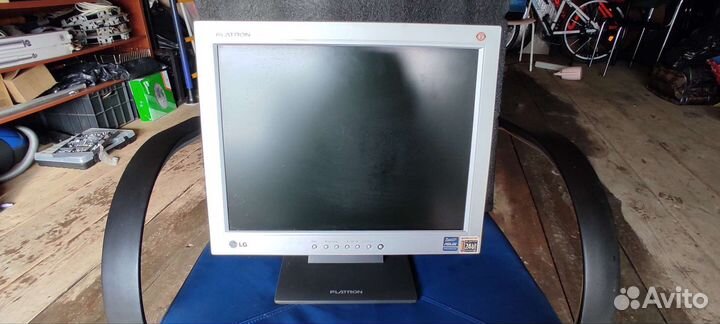 Монитор LG