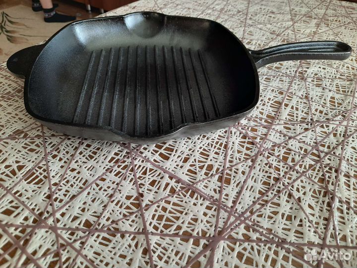 Чугунная сковорода гриль