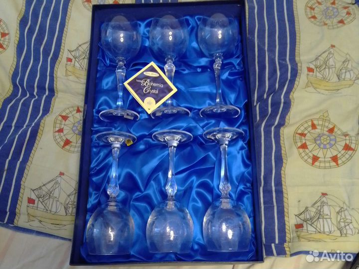 Набор бокалов