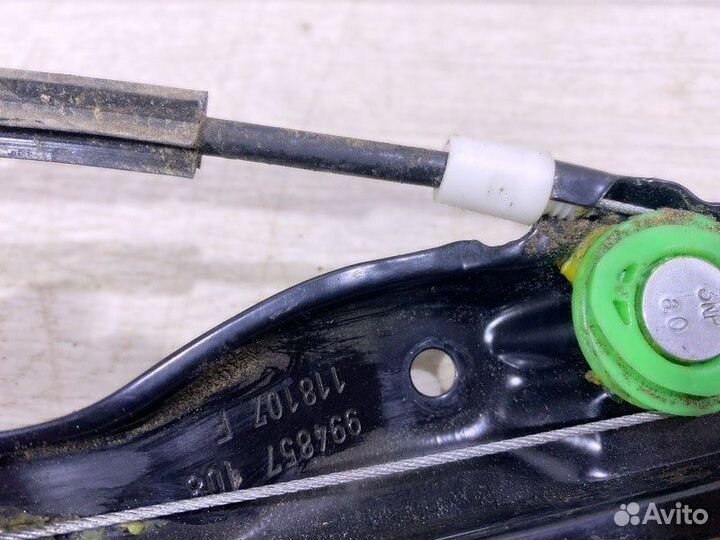 Стеклоподъемник электрический задний левый