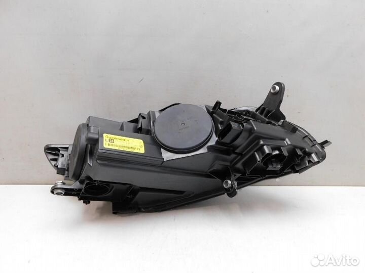 Фара левая Volkswagen Passat CC