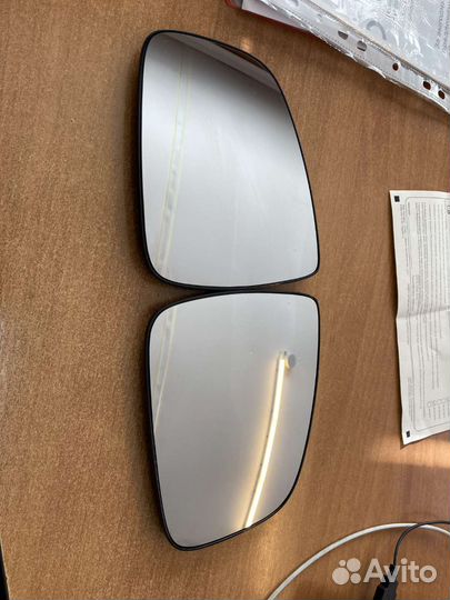 Зеркальный элемент рено