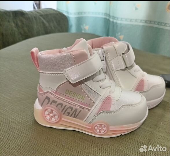 Ботинки для девочки