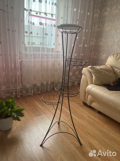 Подставка для цветов
