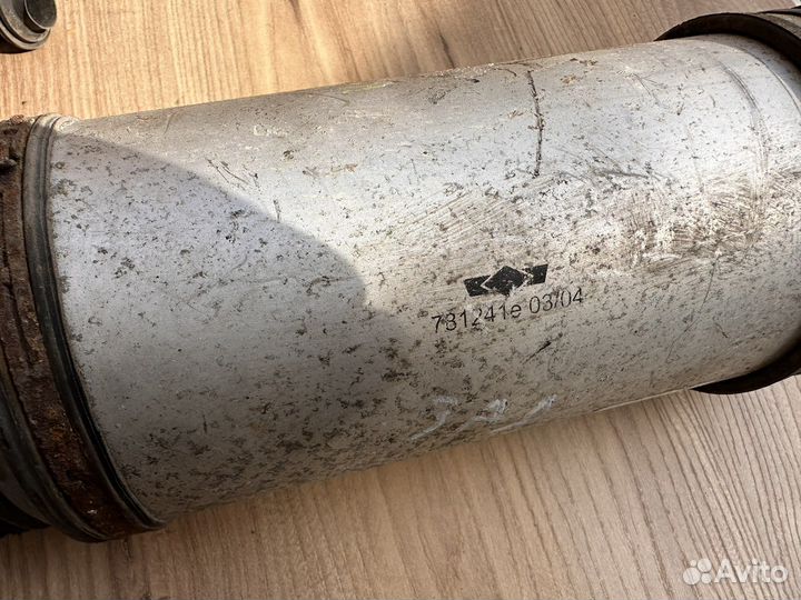 Передняя и задняя пневмостойка Mercedes w220