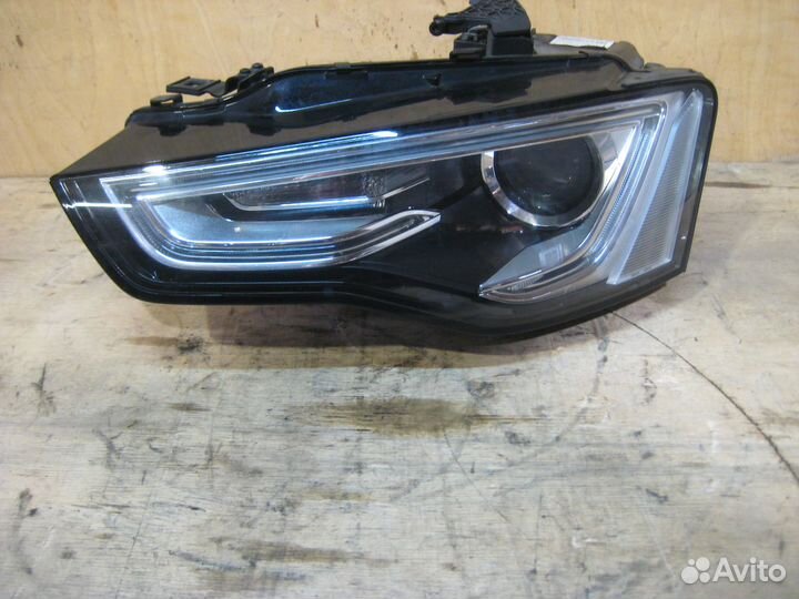 Фара ксенон в сборе Audi A5 8T Рестайлинг