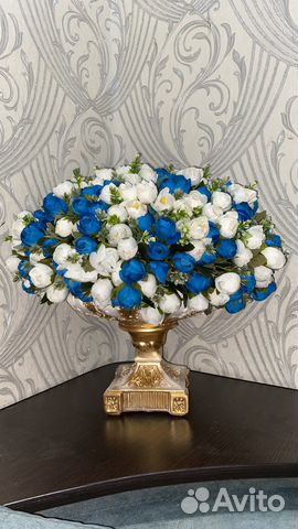 Декоративный букет в гипсовой вазе