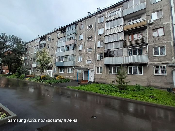 2-к. квартира, 42 м², 1/5 эт.