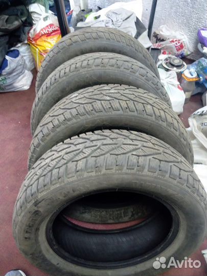 Tigar Ice 215/60 R16 97T