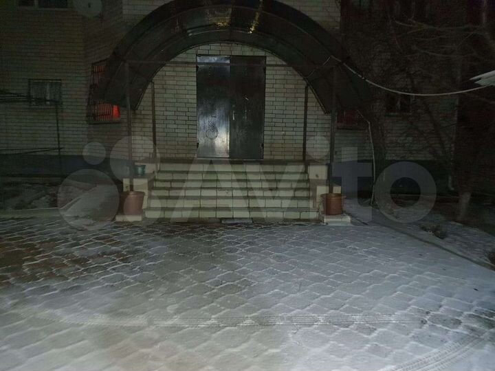 Дом 296 м² на участке 6 сот.