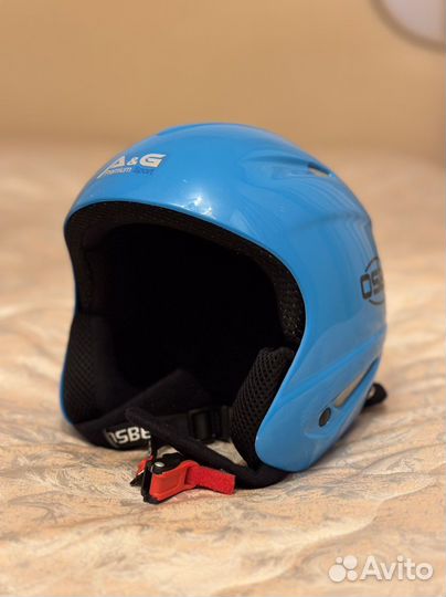 Горнолыжный шлем