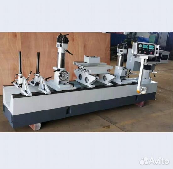 Горизонтально-расточной станок T8120SF